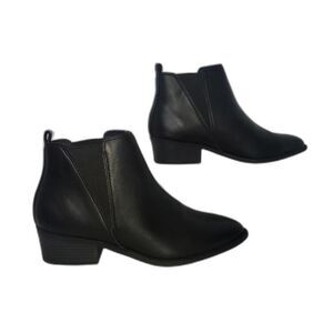 Intaglia Averie Boots Womens Size 8.5M Black Ankle Booties Low Heel Slip On